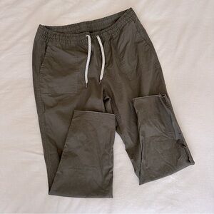 Vuori women’s ripstop pants